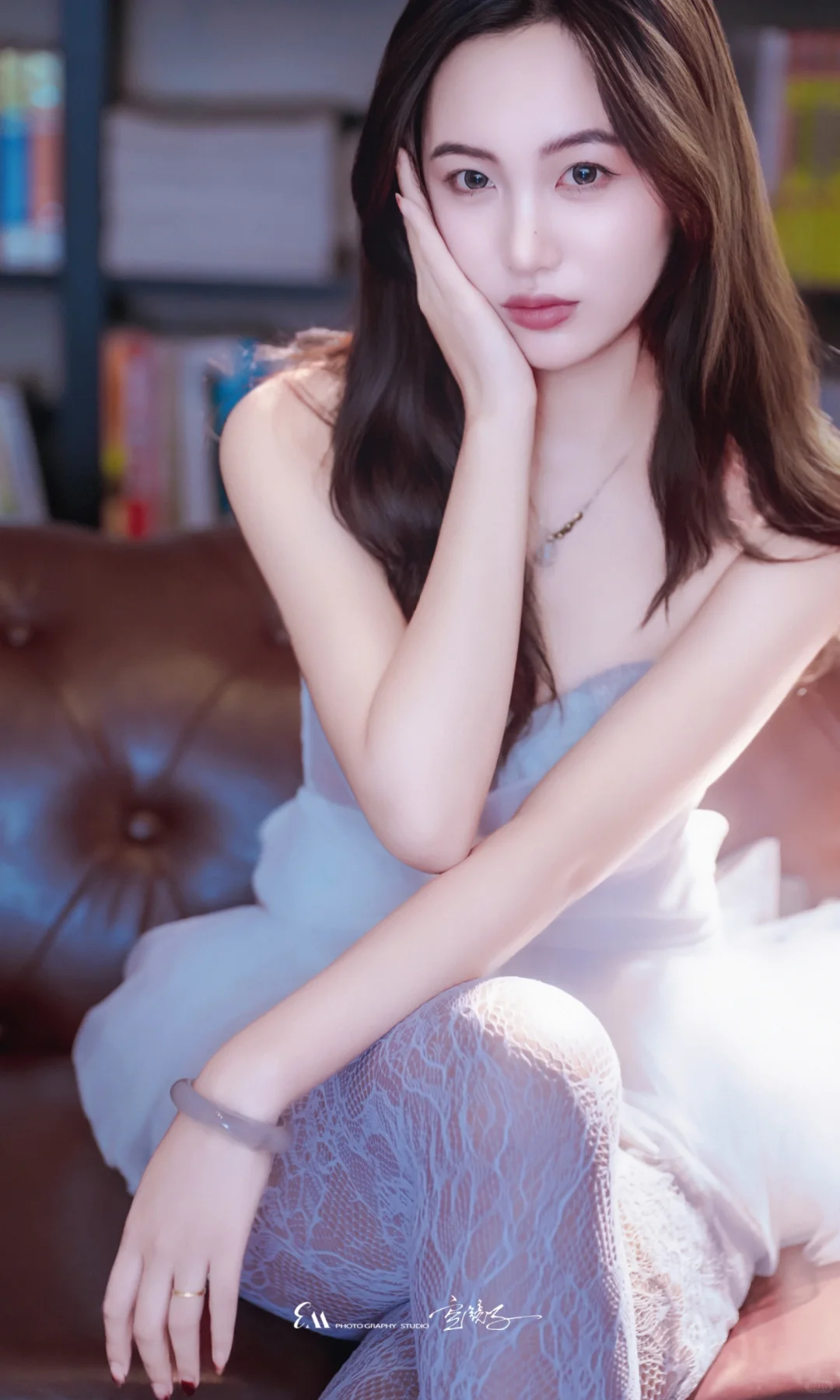 纯欲风的杀伤力，让摄影师直接叫姐姐