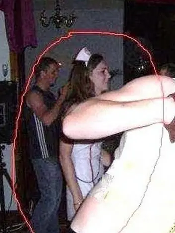 兔子耳朵、轮滑少女......凯特的万圣节装扮