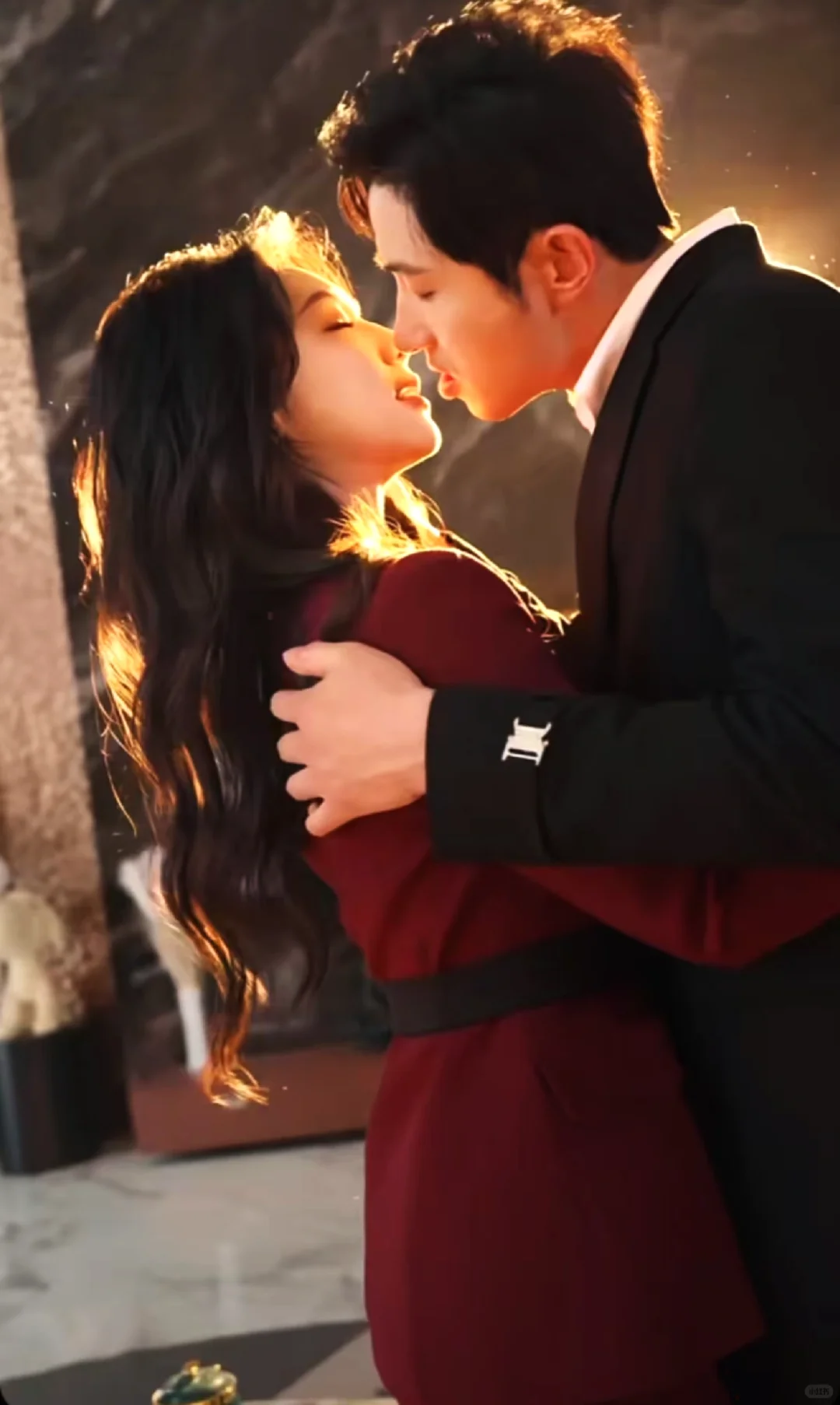 王凯沐&王云云激情演绎悬疑情爱大戏！😍