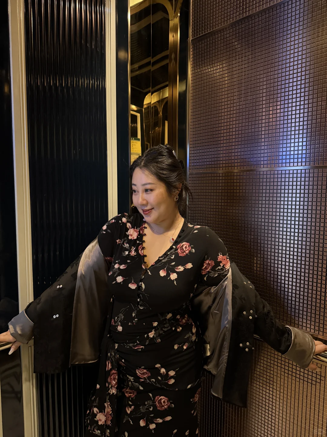 谁要幼态啊，要大大方方的性感