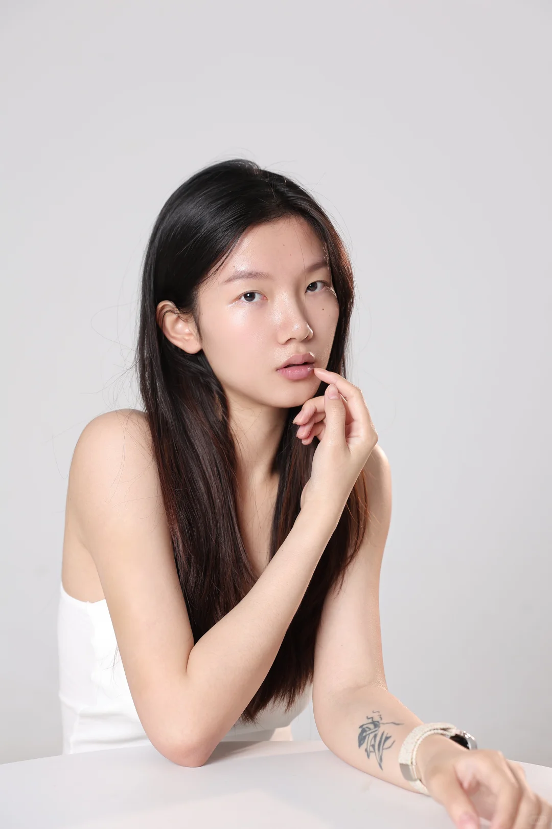 郑州女模素颜卡 工作吻上来