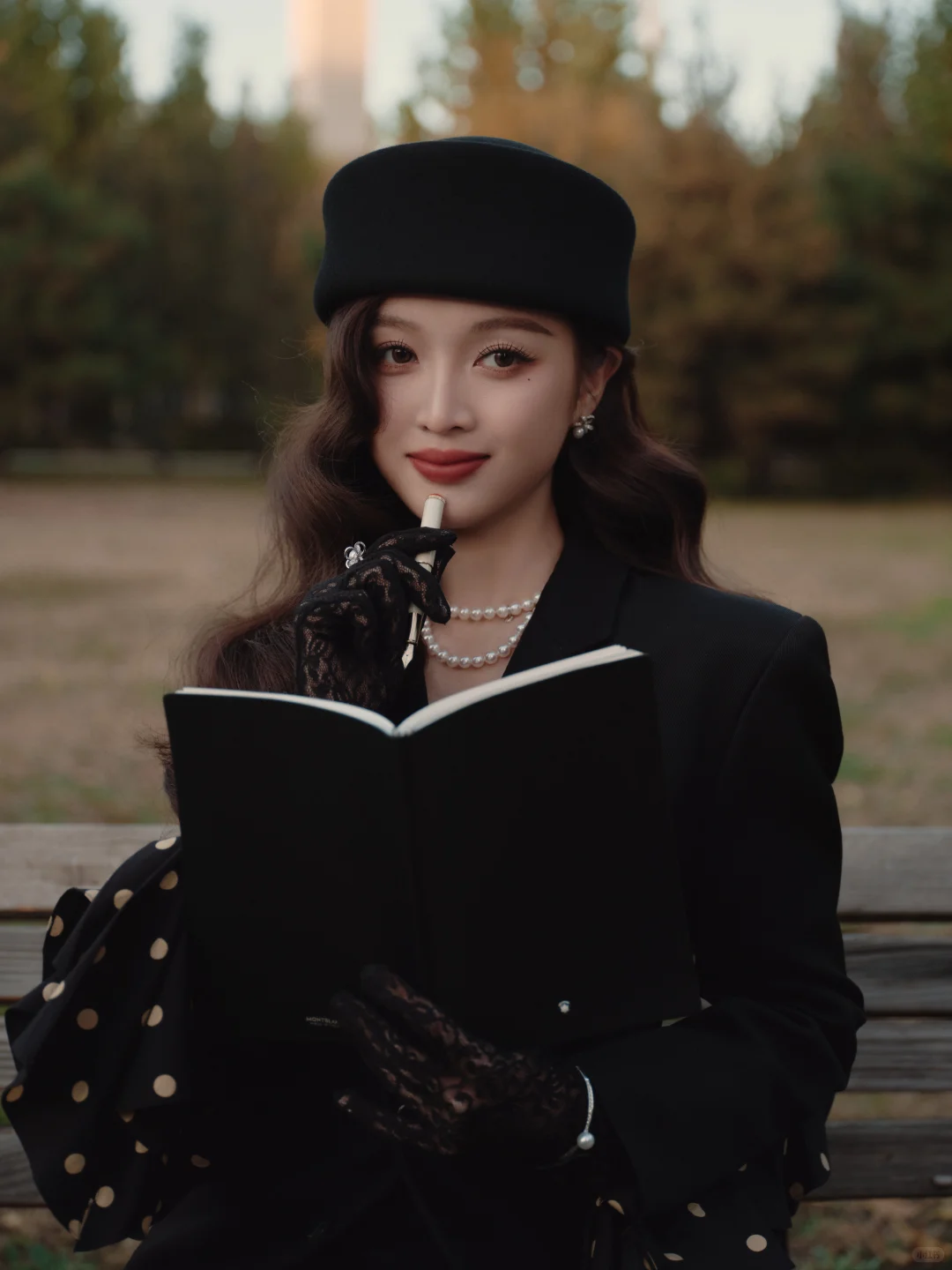 🎀吴宣仪的秋日优雅密码，被Caprice Toy解锁