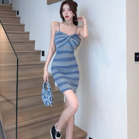 彩虹辣妹吊带裙🌈