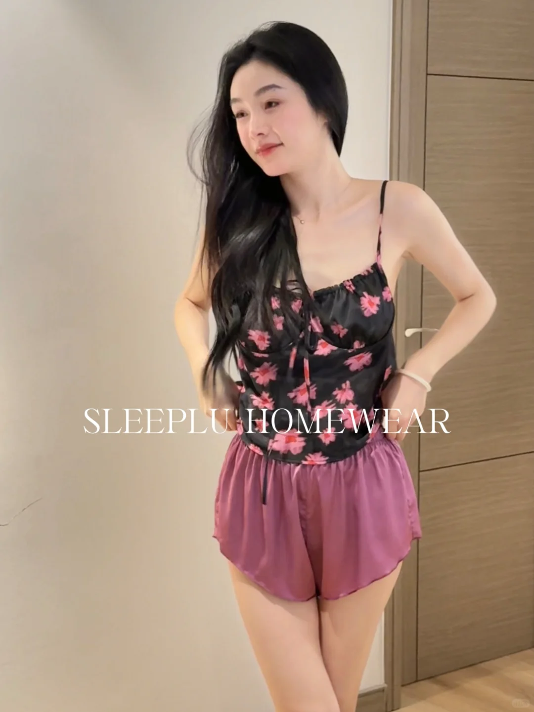 谁懂啊！！！💜好显白的复古酱紫睡衣～