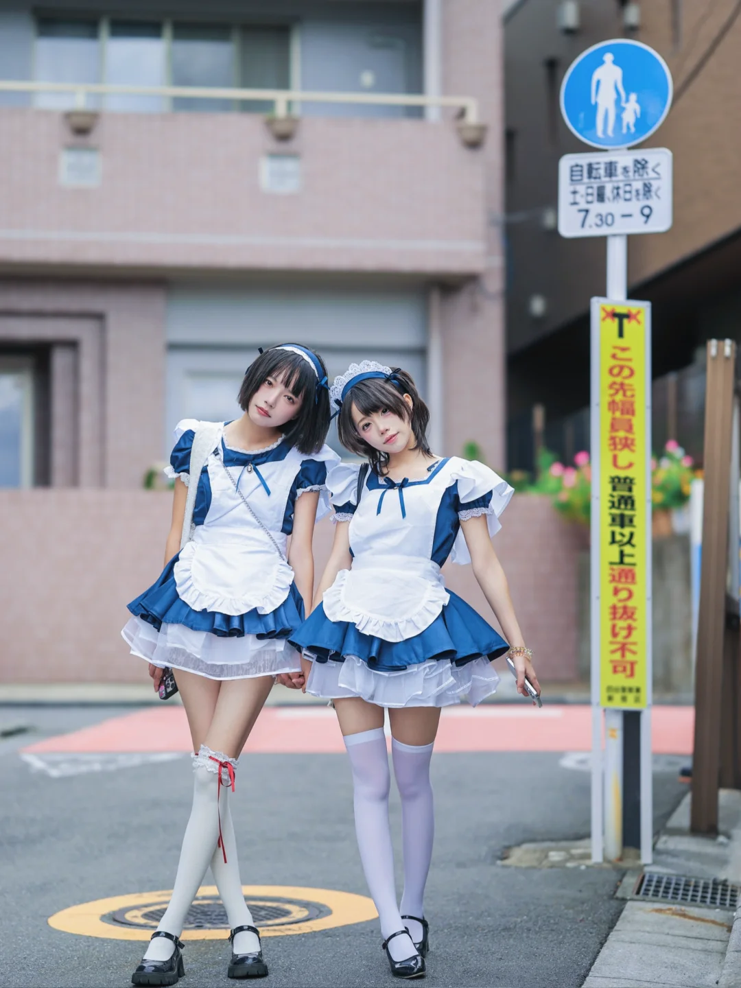 室外人像|在东京拍到了可爱的双子女仆！！