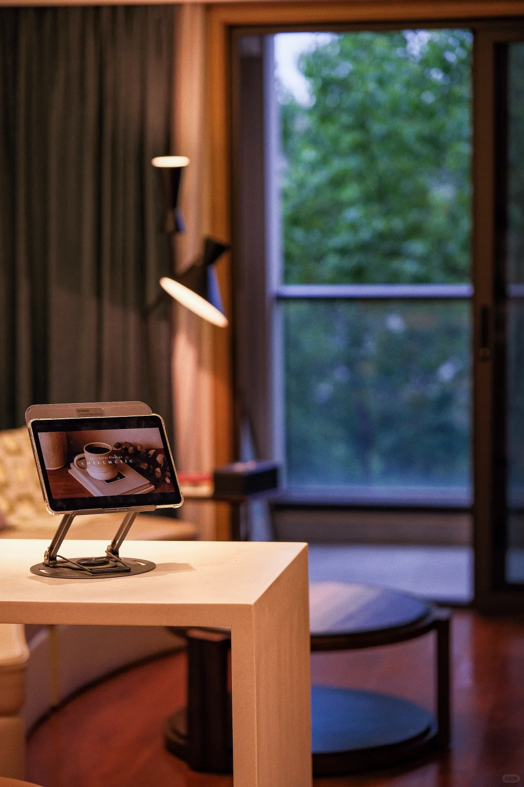 这一次 我们女孩子在一起跳舞绘画聊聊彼此