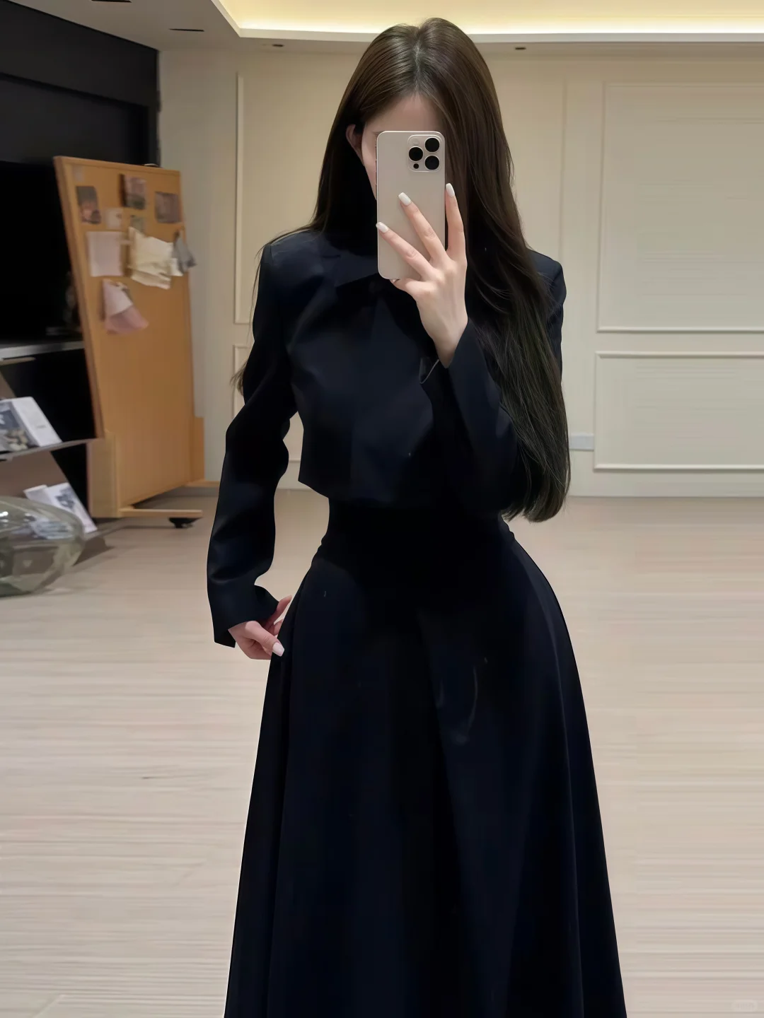 😎牛了！黑长裙打造极致优雅女神范！