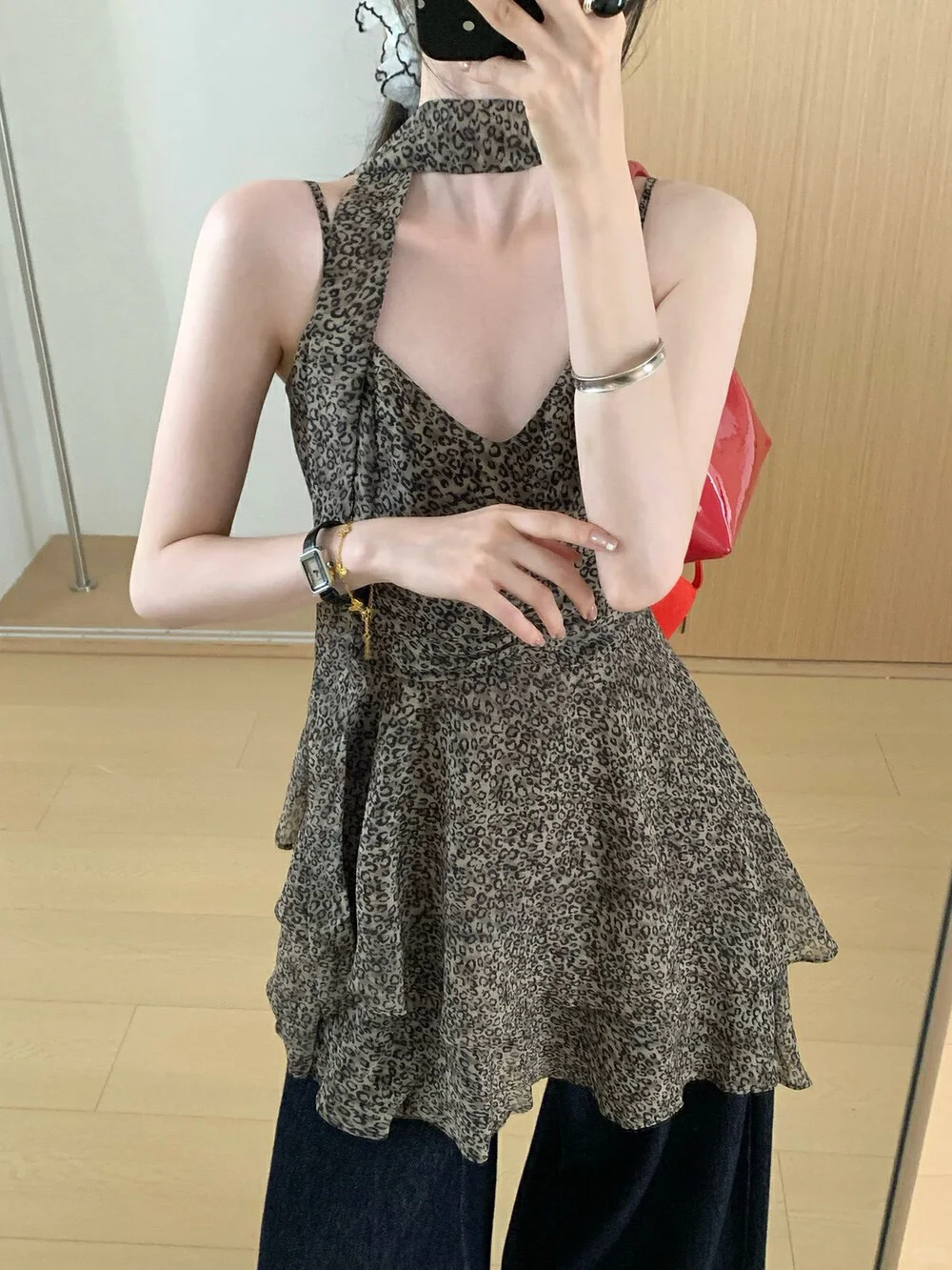 在微风中轻轻摇曳 🤎