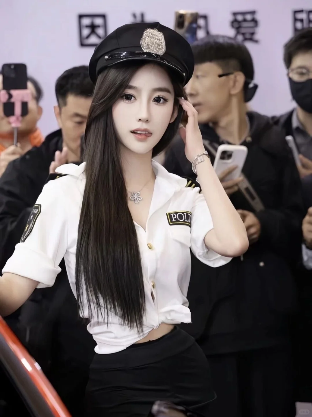 甜美✖️性感✖️纯欲｜网红车模天团驾到💕