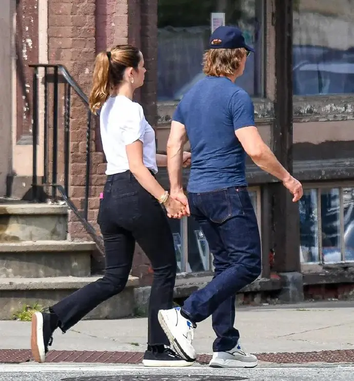 63岁阿汤哥恋爱啦！新女友36 岁安娜美爆啦