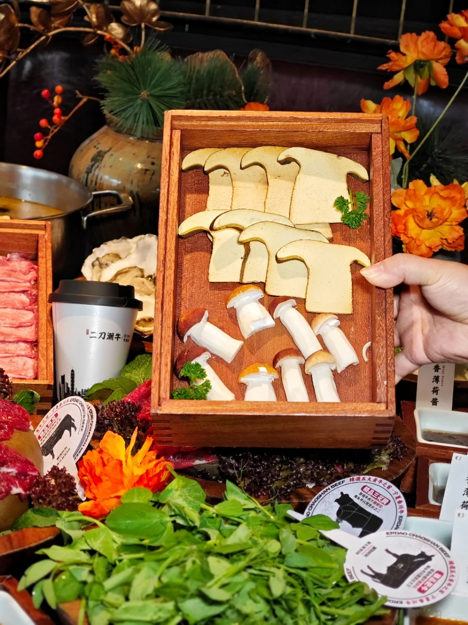 应季而食｜豌豆尖配潮汕牛肉火锅，鲜美