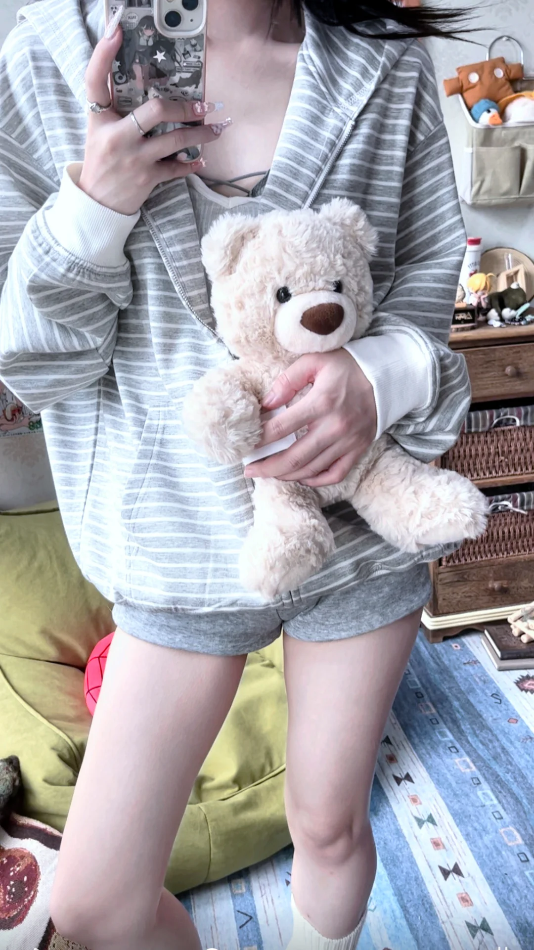 每日一看 节制比放纵更接近｜存一些壁纸