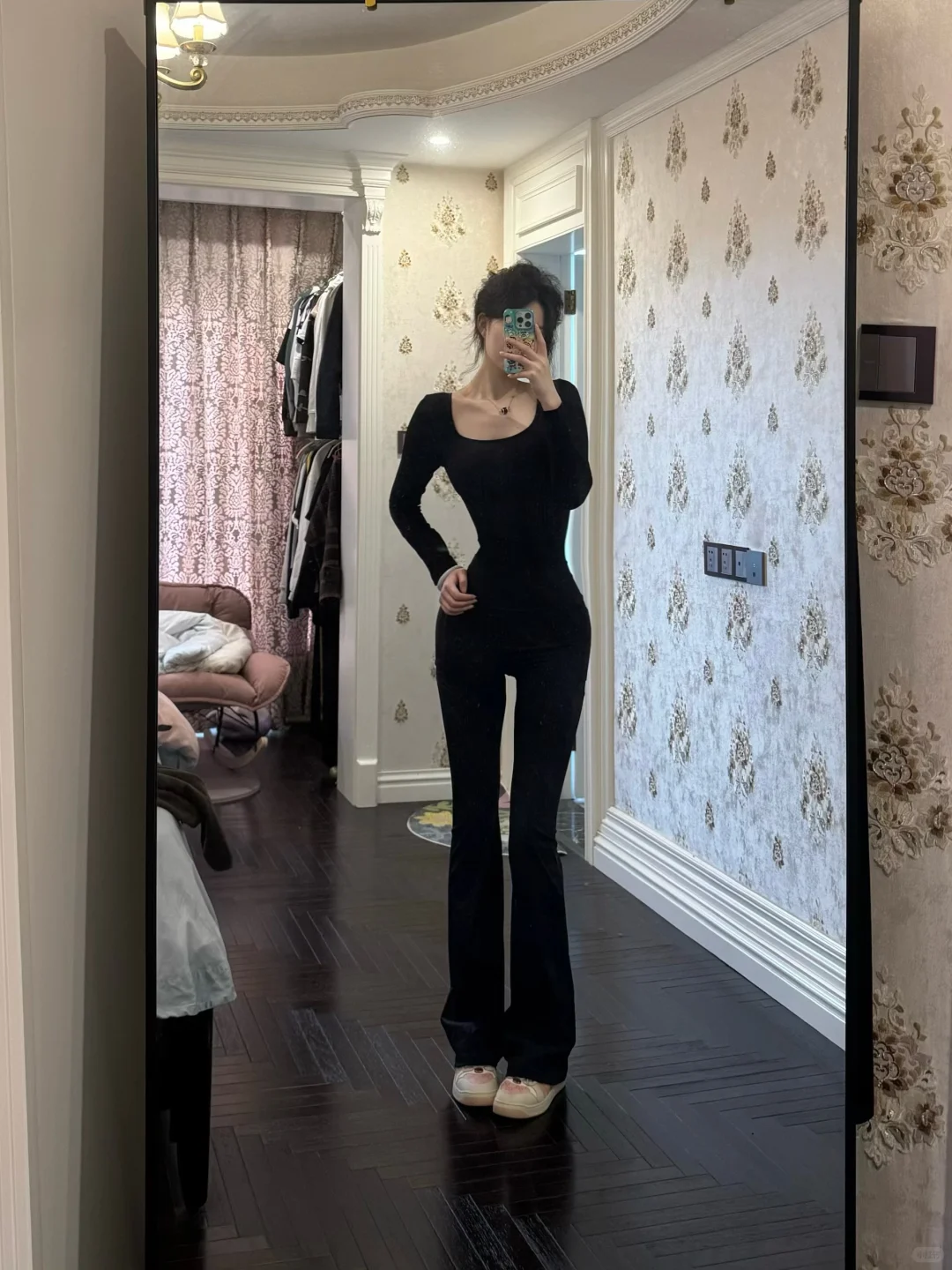 显瘦必备塑身衣