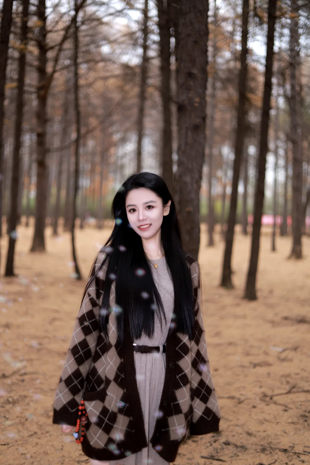 哈尔滨女摄约拍客片|人间忽晚，山河已秋