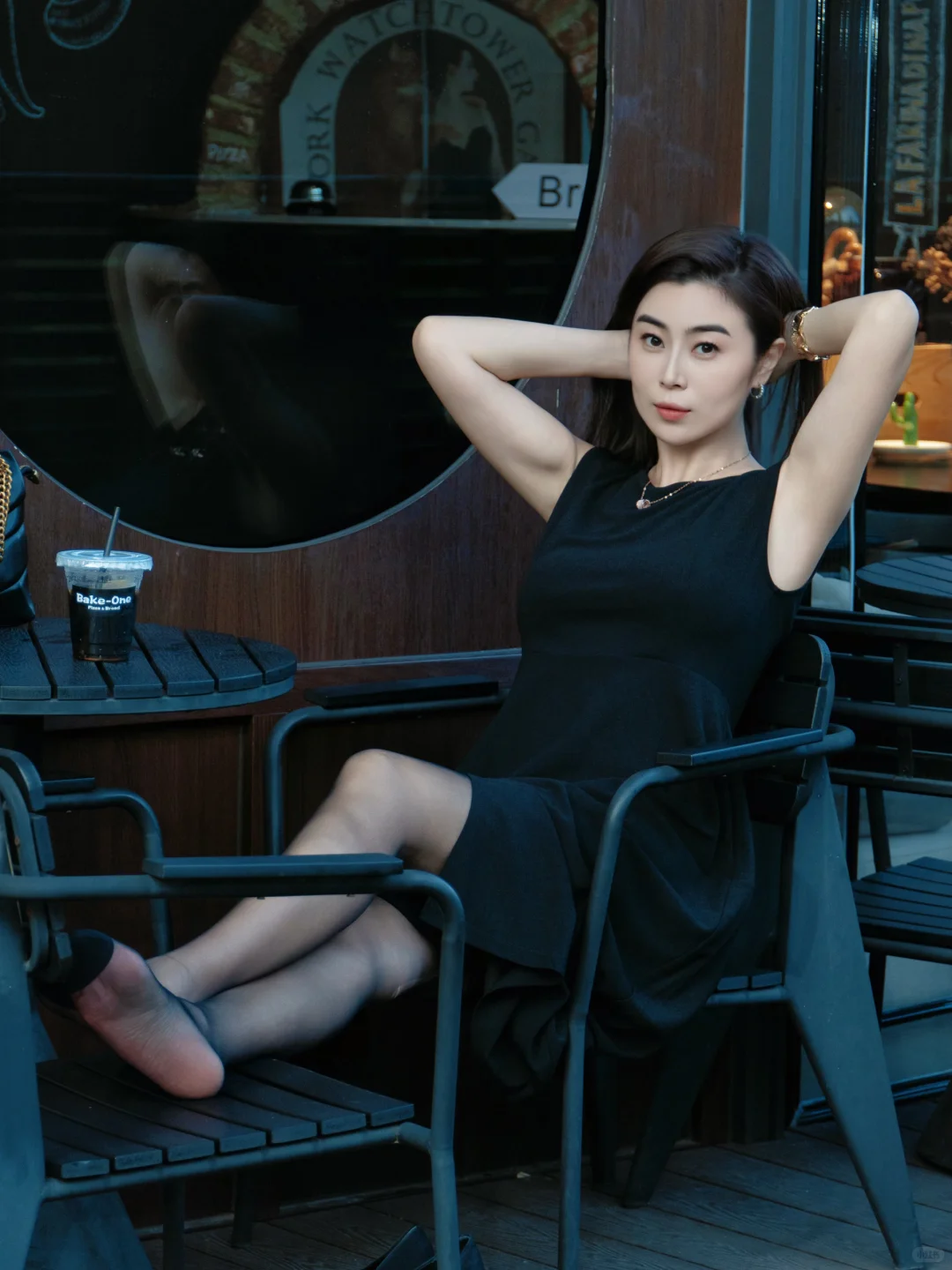 自然随性，才是成熟女性该有的姿态👩