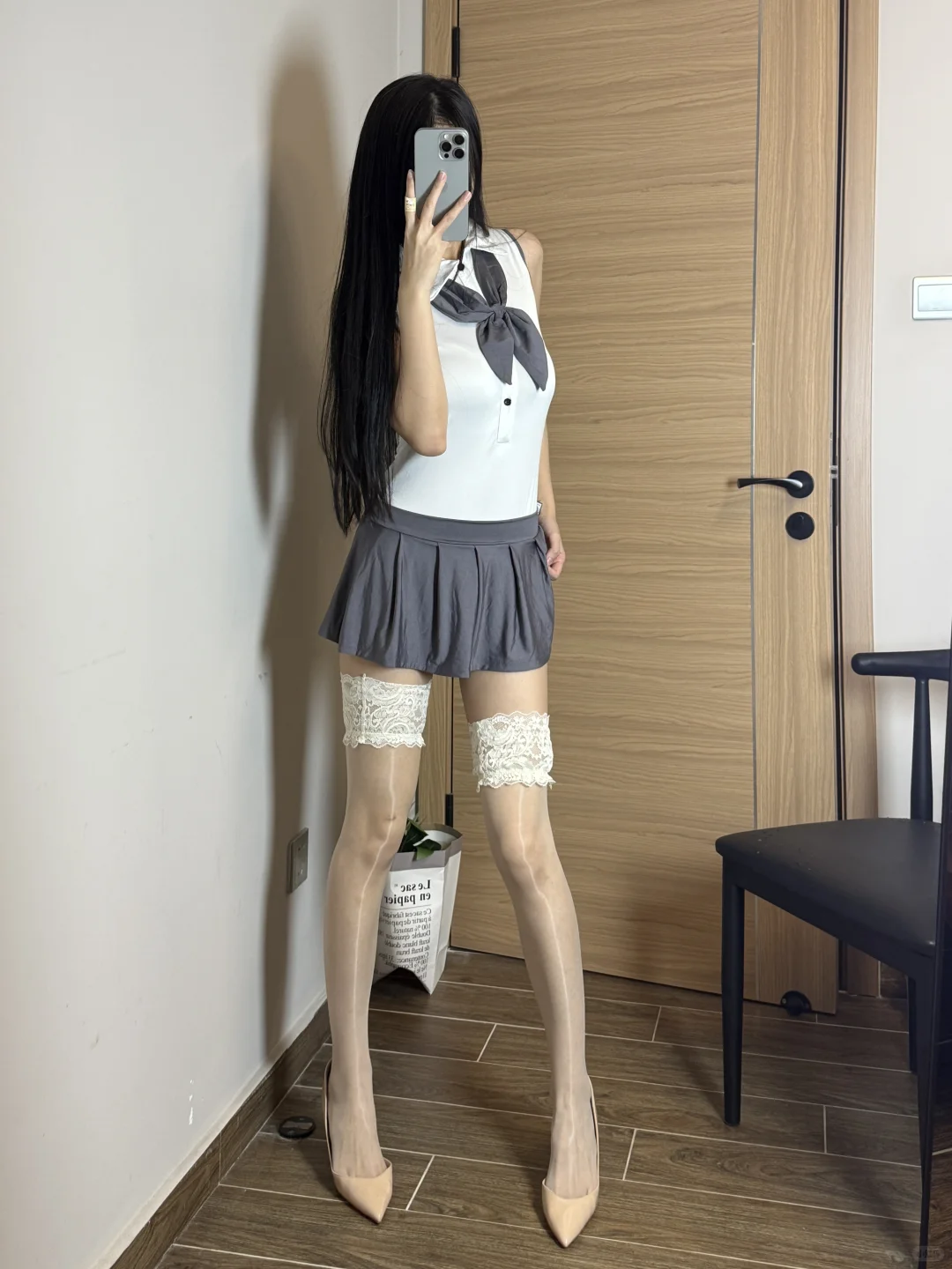 左滑看女朋友的约会穿搭❗