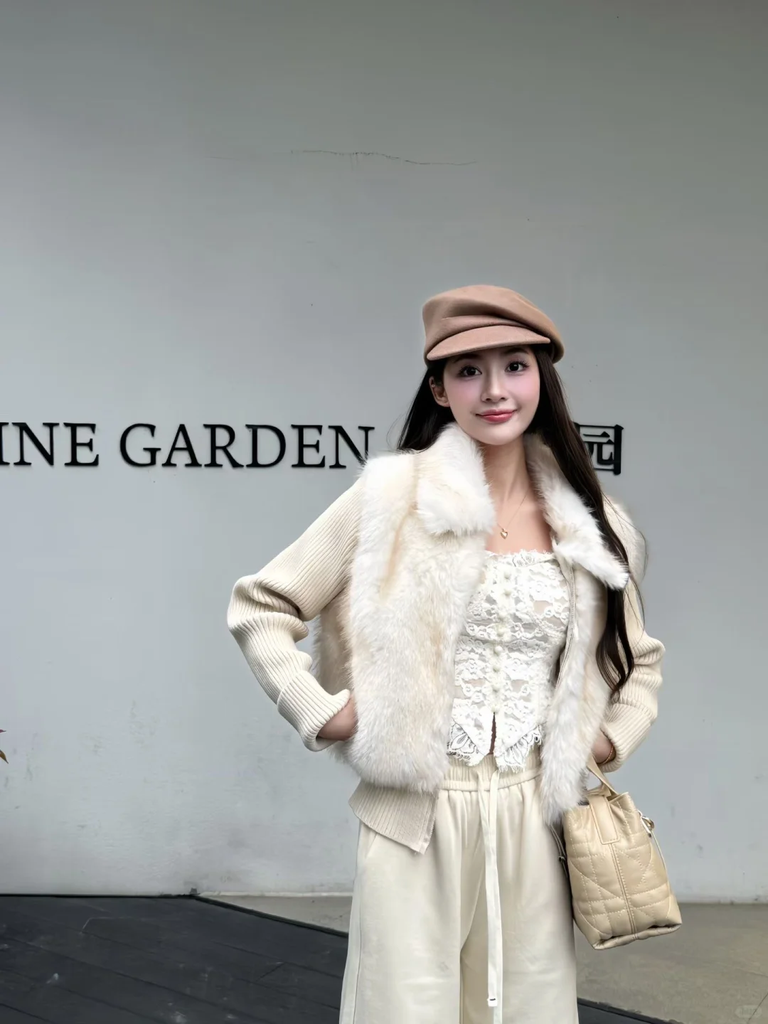 温柔的拍照姿势～