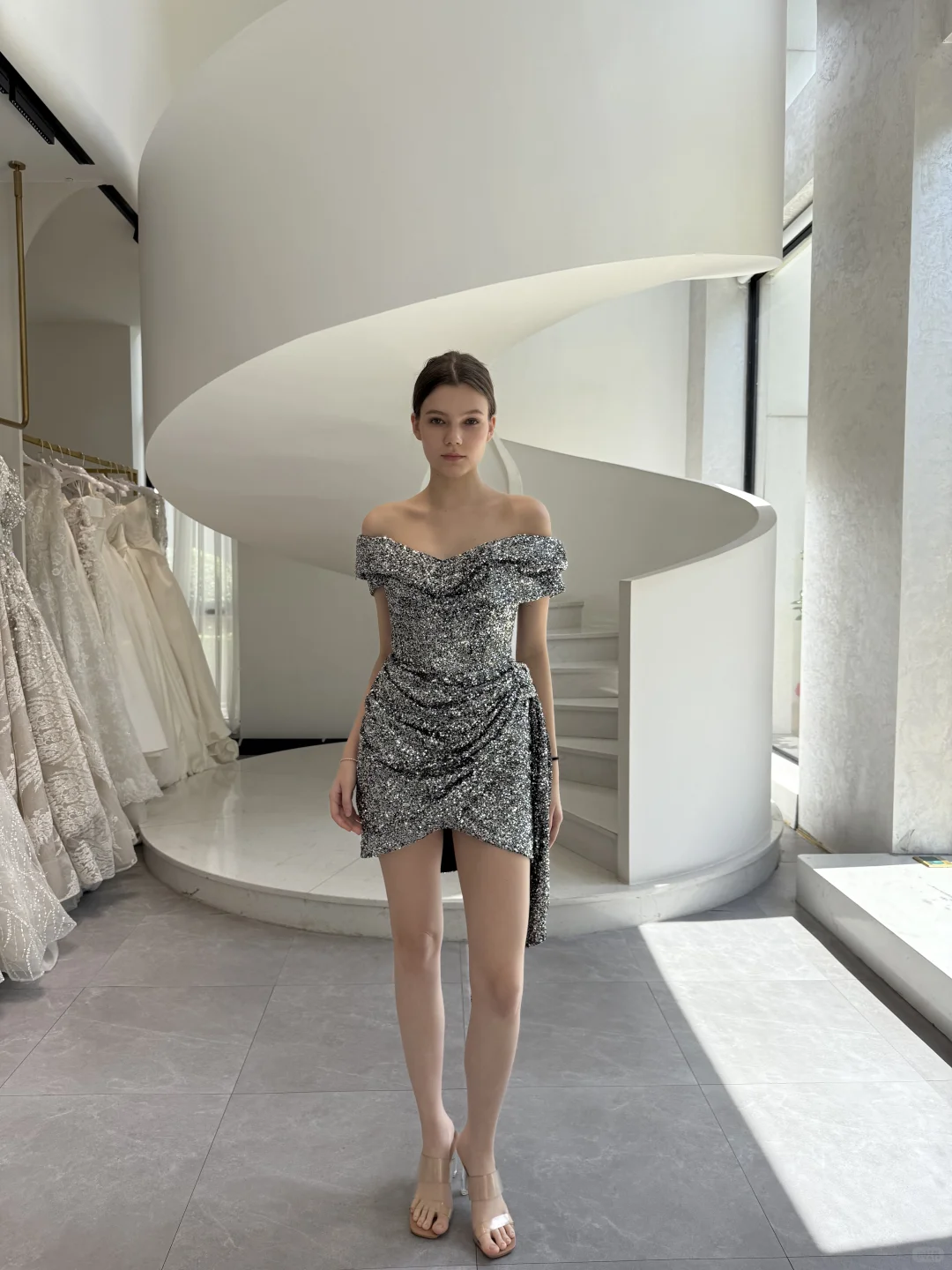 这腿真实存在，太美了吧