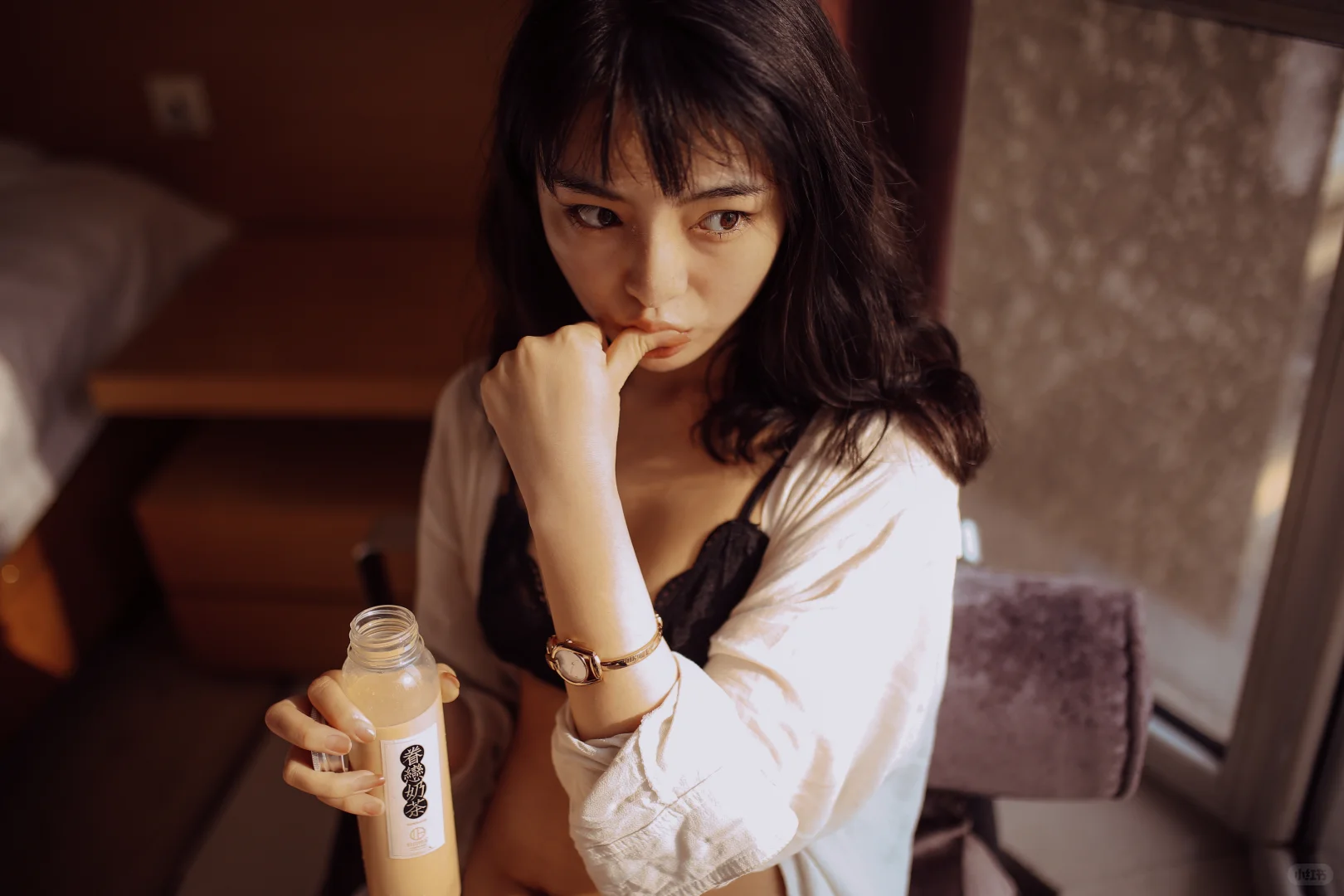 光影里的她，像一首未完的诗｜法式私房