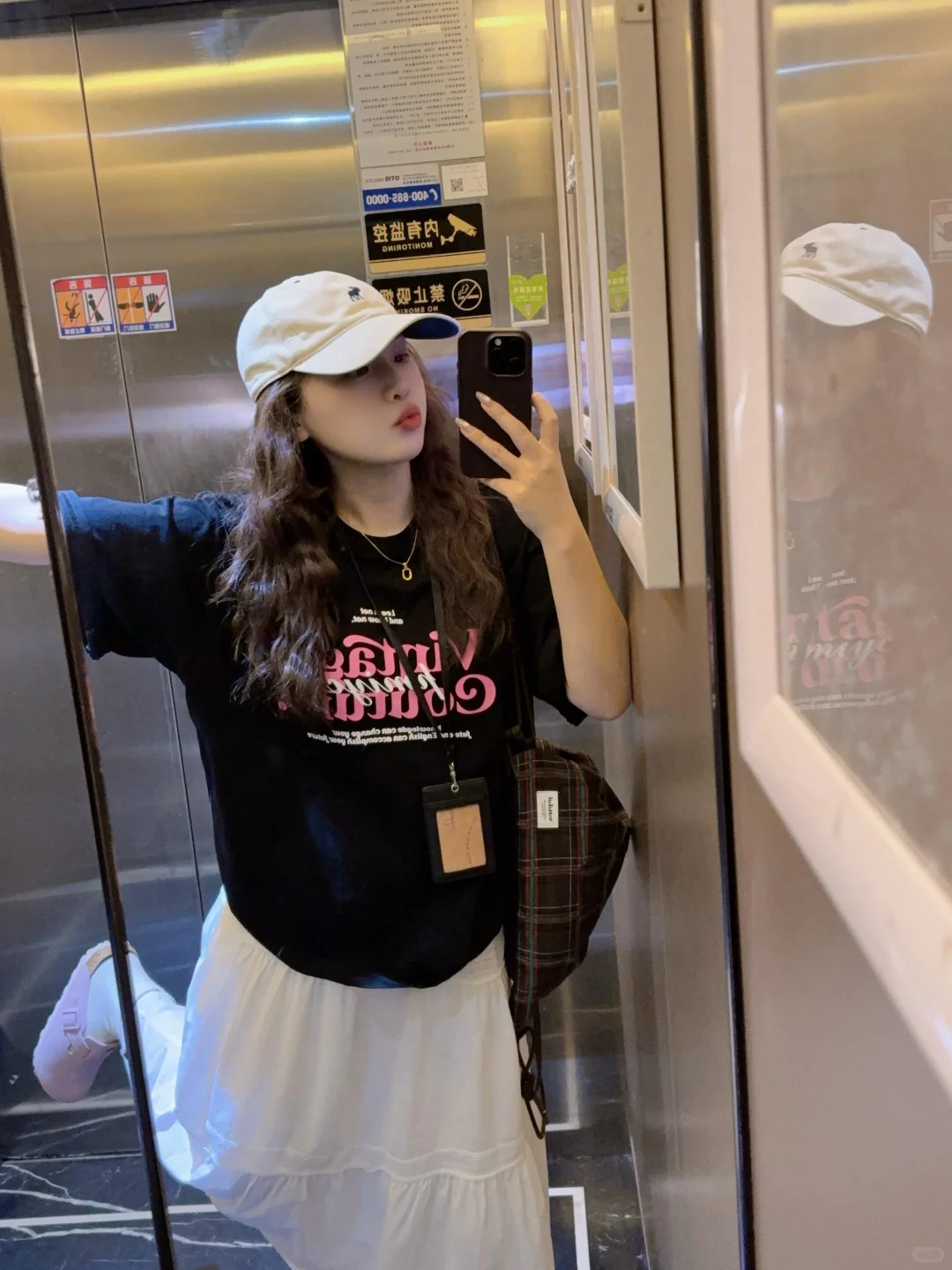 好喜欢这种甜甜的少女穿搭呀～