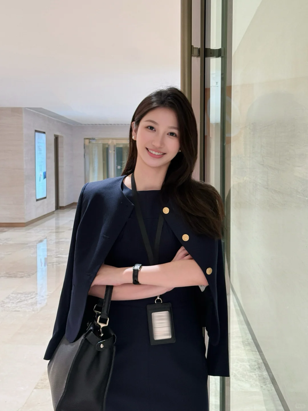 上个美美的班 就过周末啦