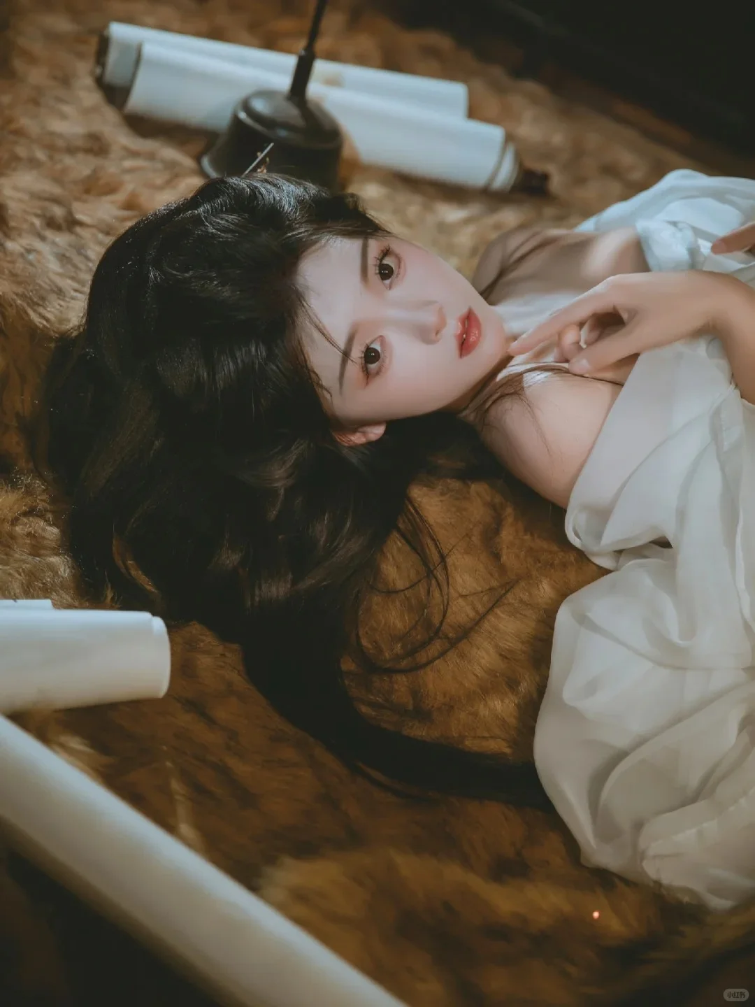 纯欲氛围拉满的室内小唯写真！谁能拒绝？