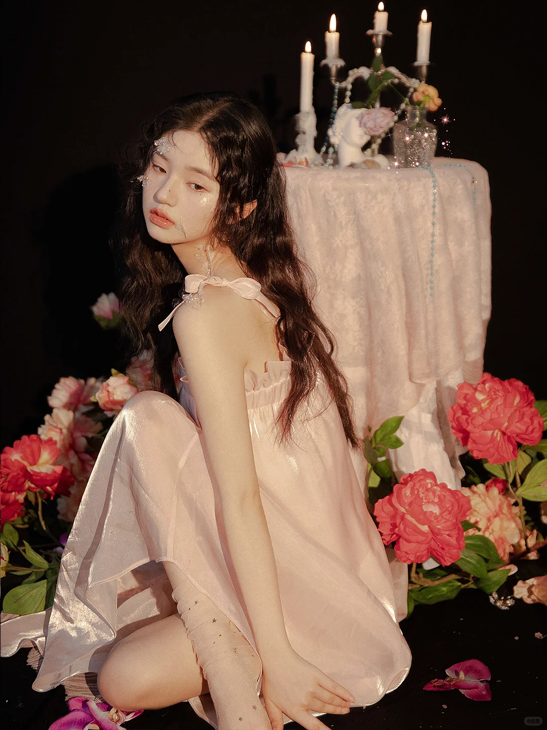 冰蝶破茧，泡沫化影丨轻法式纯欲慵懒感写真