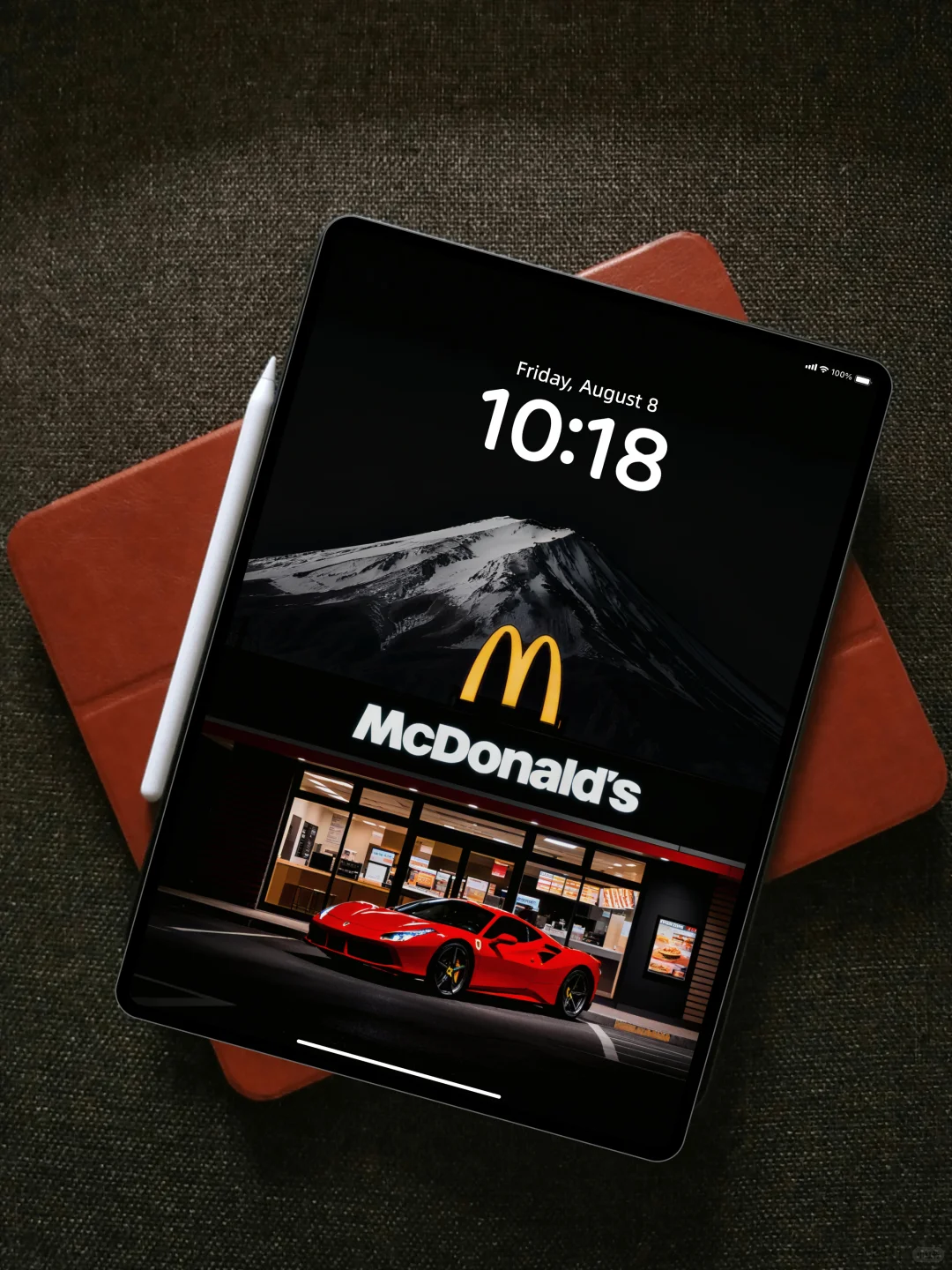 富士山×麦当劳×法拉利的高级感丨4K氛围壁纸