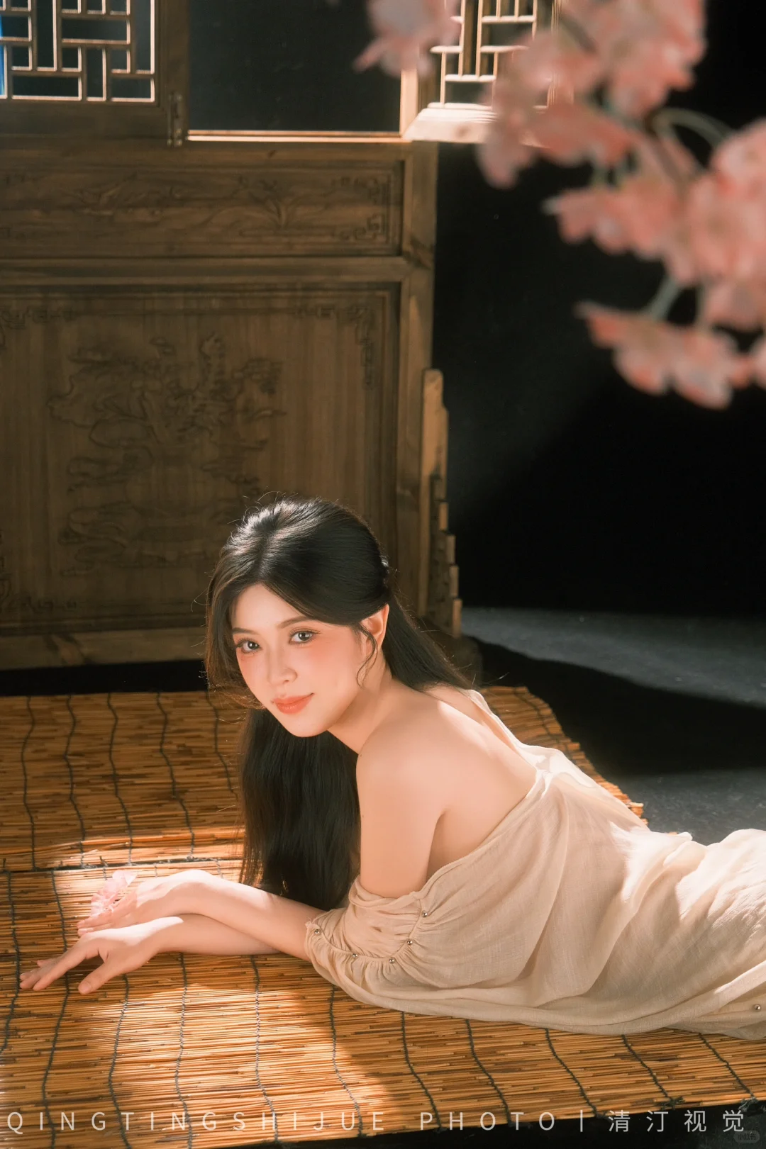 新中式轻私房 温柔与妩媚并存