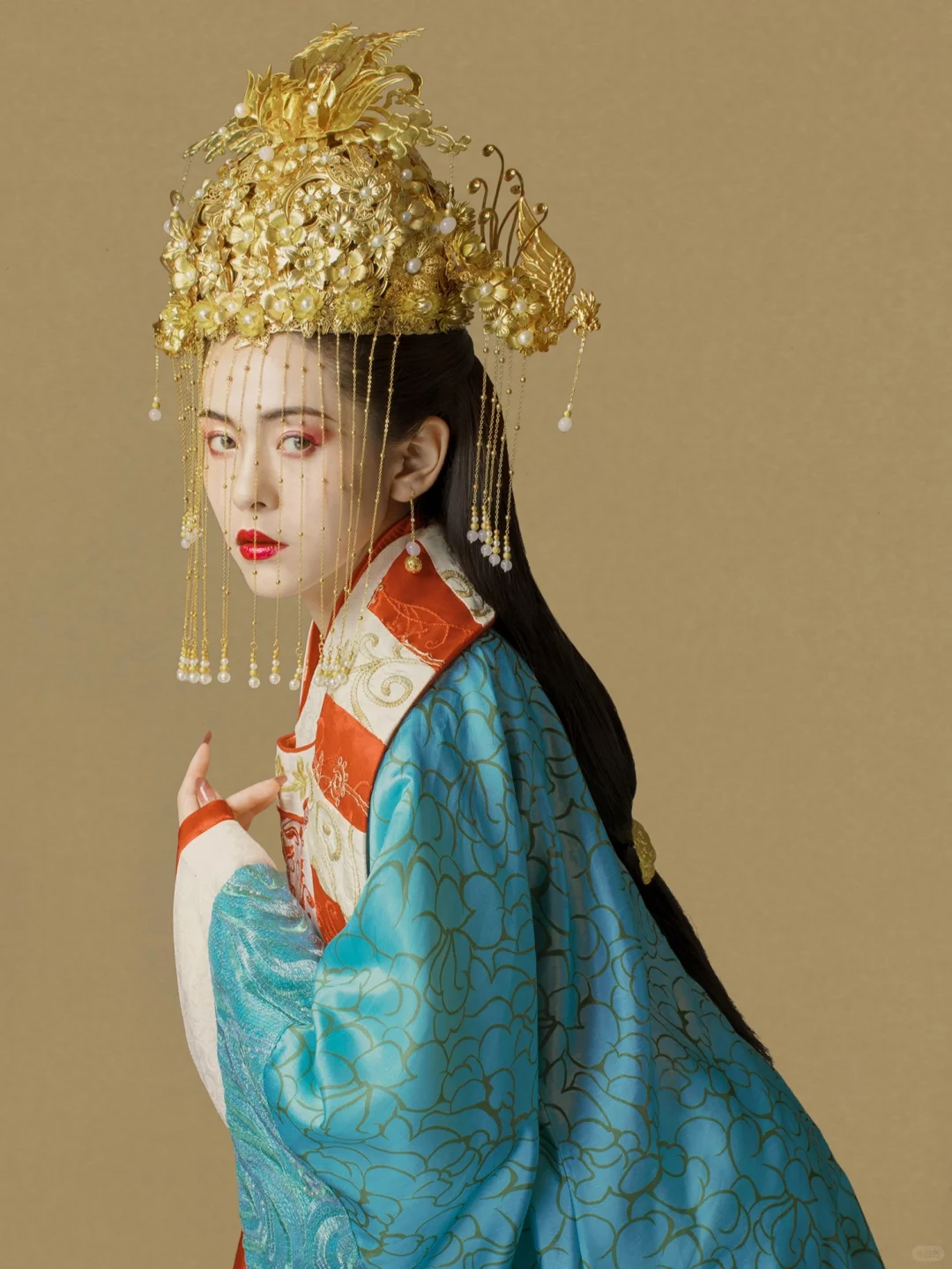 高贵感十足的皇后娘娘惊艳来袭|古风写真