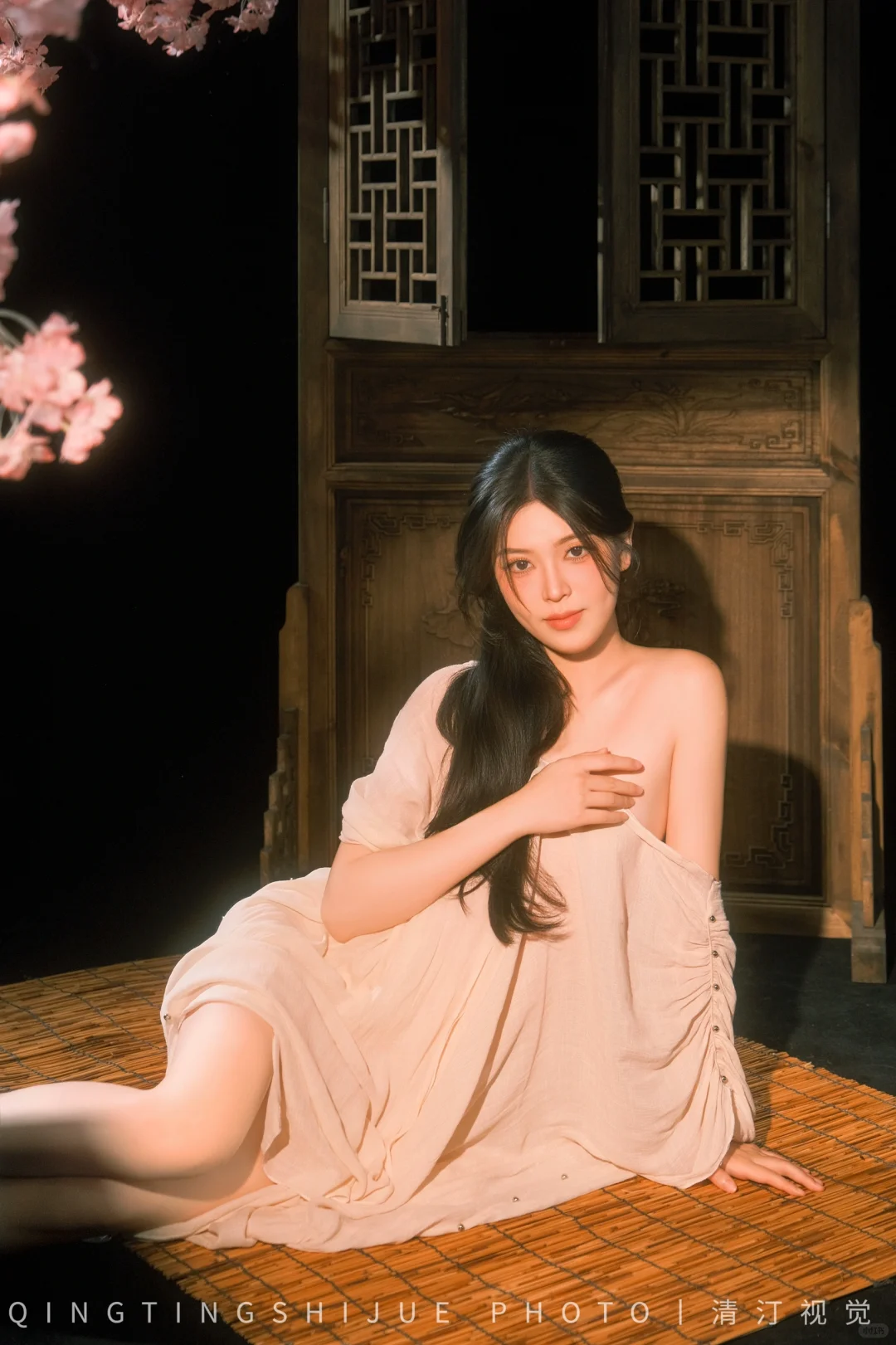 新中式轻私房 温柔与妩媚并存