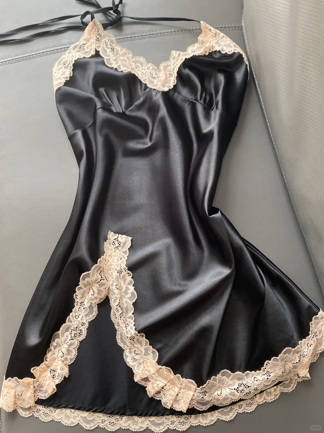 被问爆💥 纯欲睡裙让我封神