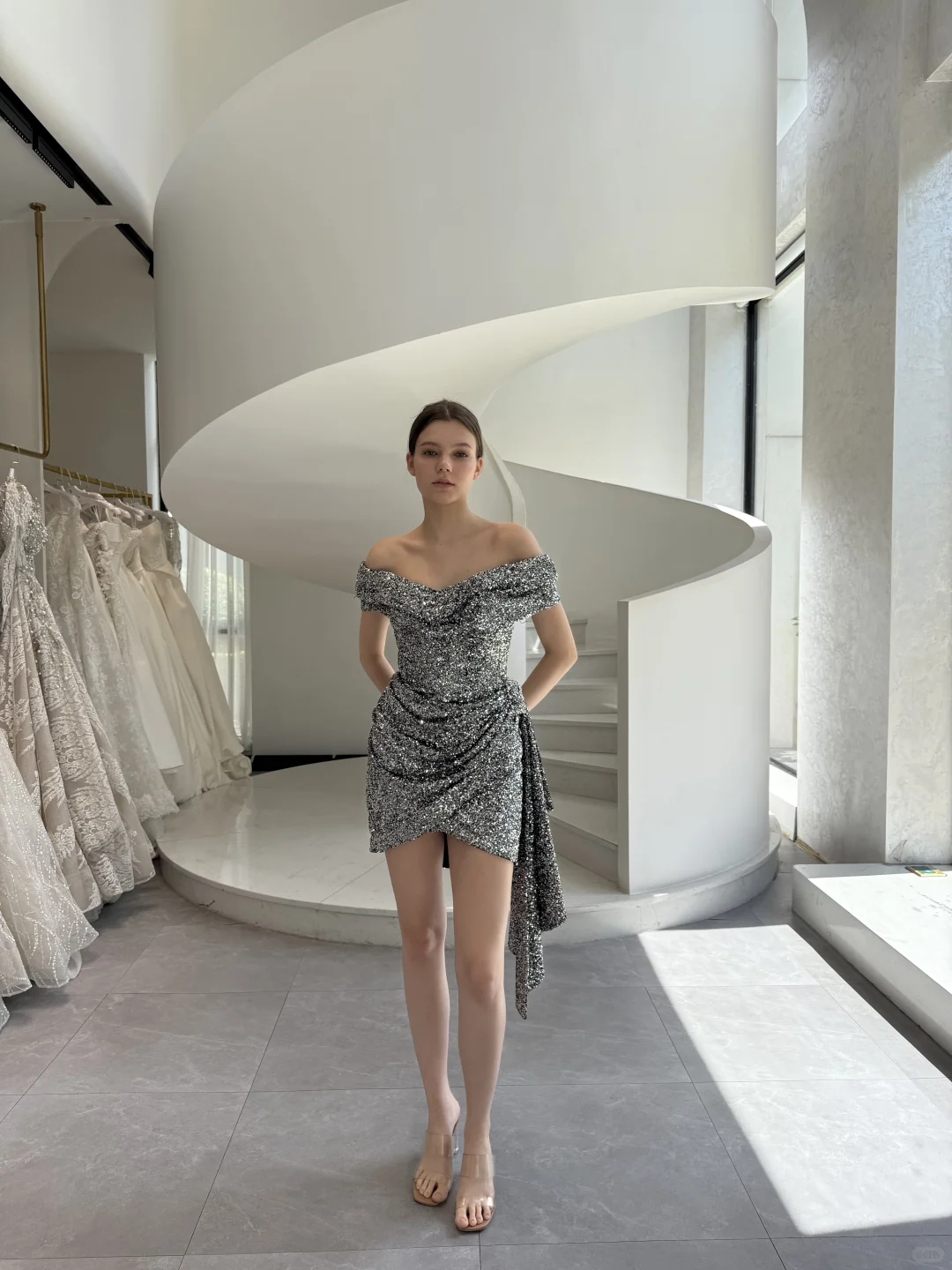 这腿真实存在，太美了吧