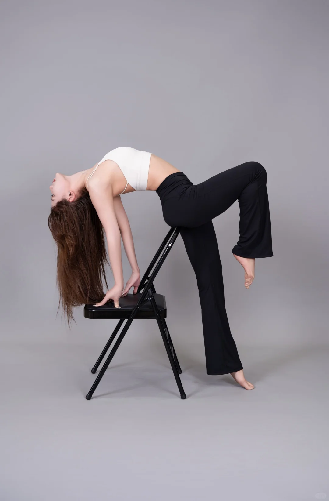 瑜伽女孩的美、瑜伽女孩的自信