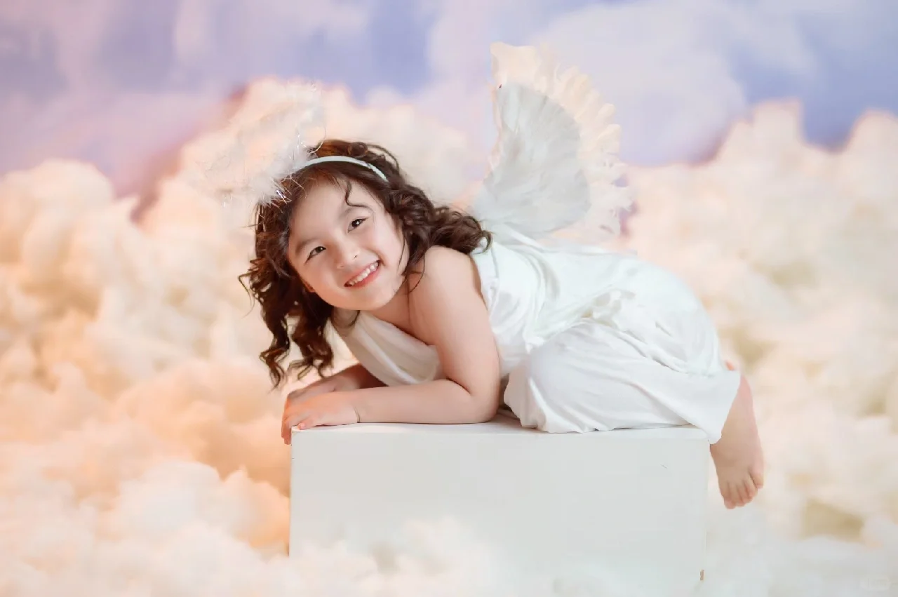 天啊！这个小天使也太好看了吧~