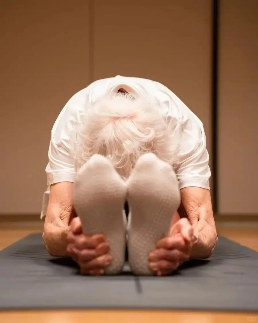 102岁的肖邦女士