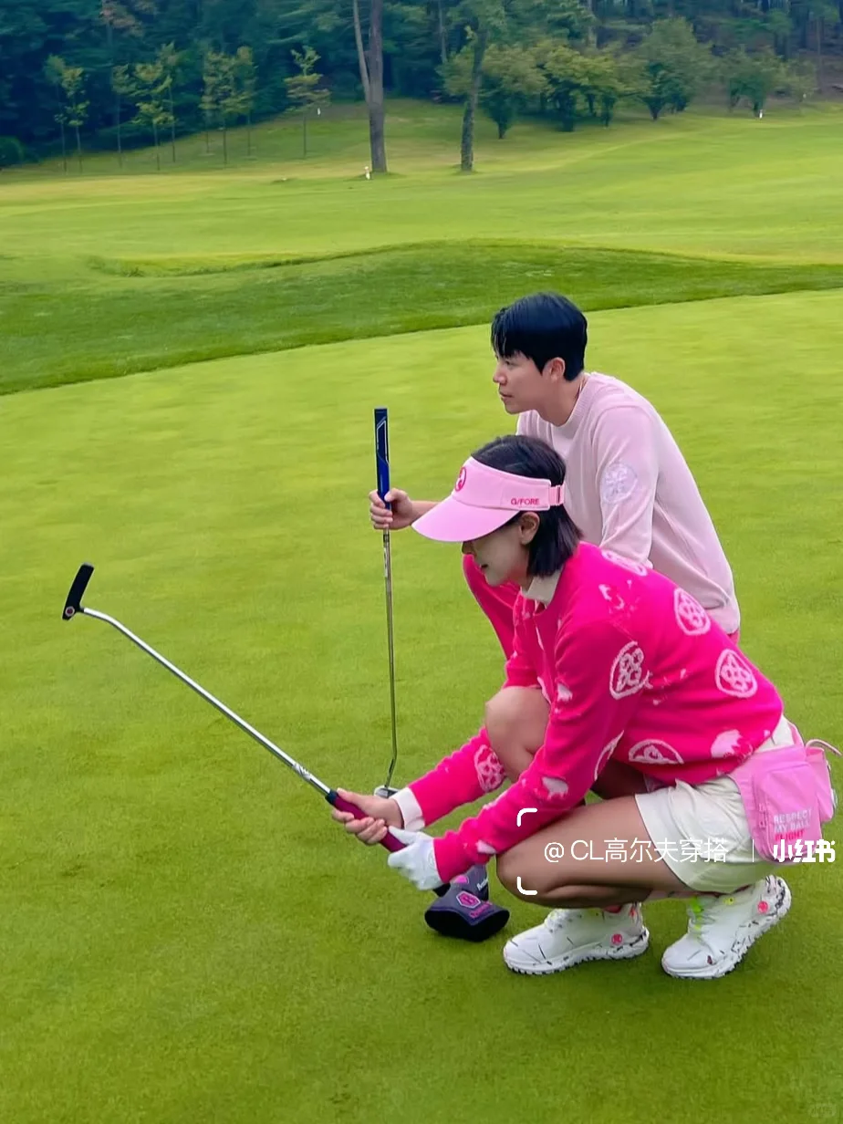 G家高尔夫⛳️玫红色套装太出片啦～超甜超酷