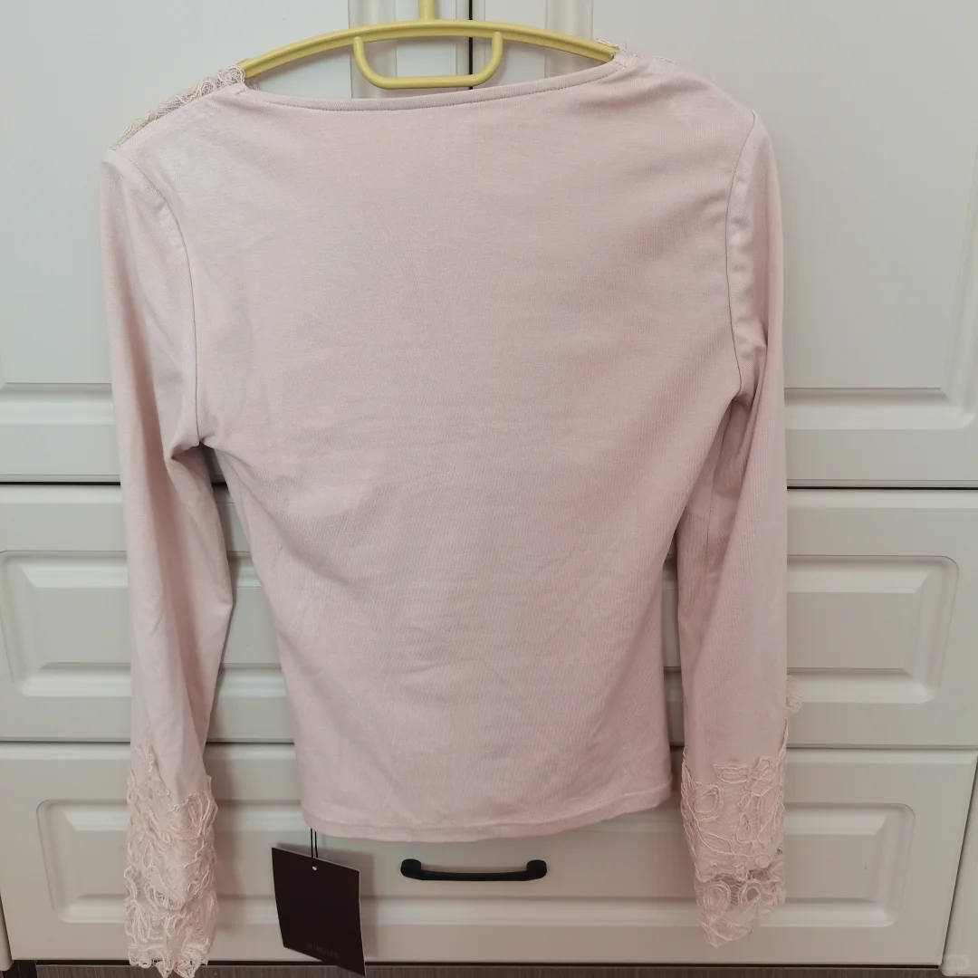 【mimius】U 加厚纯欲风V领修身蕾丝内搭打