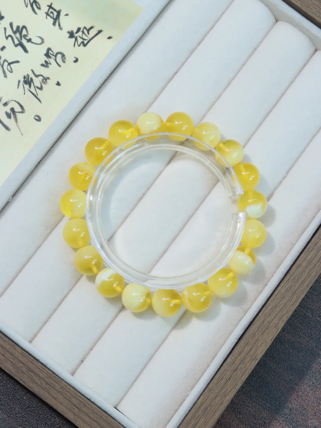 妖花蜜蜡｜戴在手腕的天然艺术品，太蛊了！