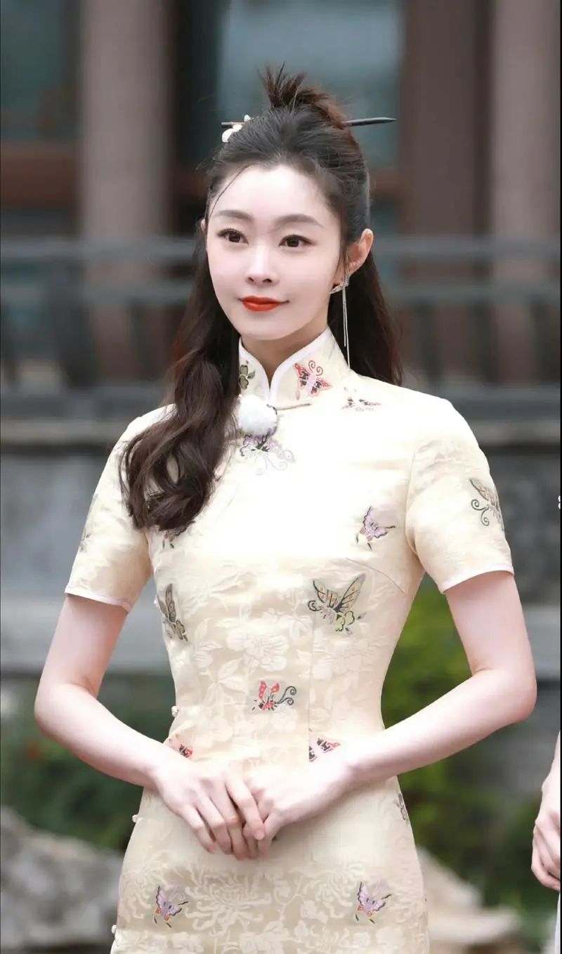 宋轶以为她是“旗袍美人”她偏是演技派狠人