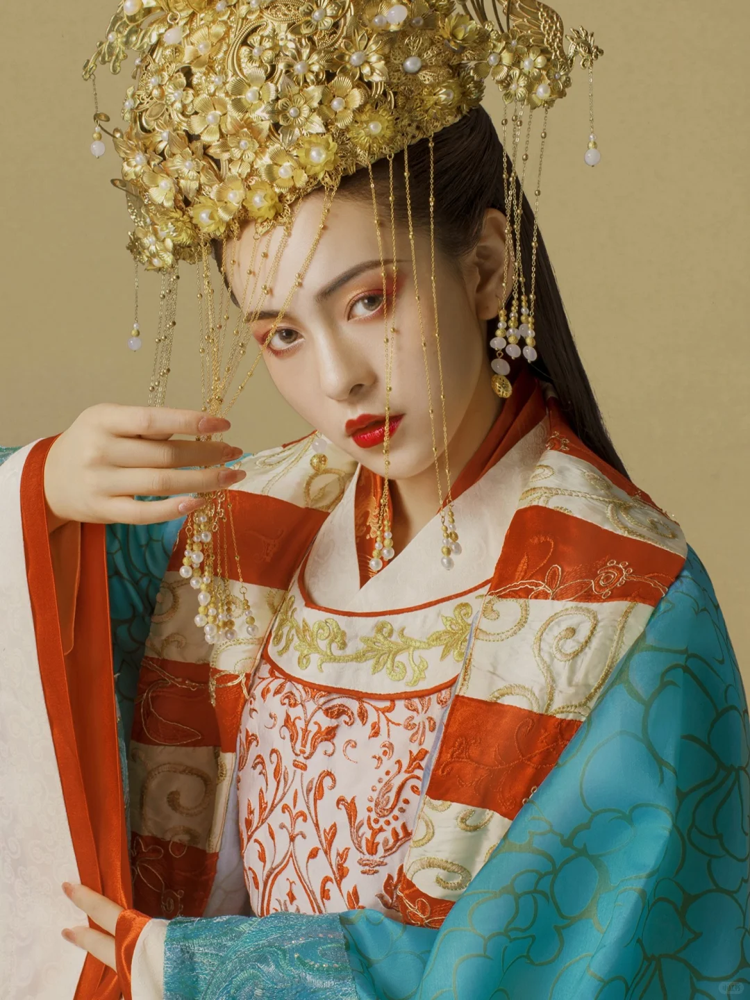 高贵感十足的皇后娘娘惊艳来袭|古风写真