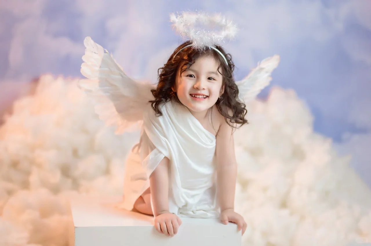 天啊！这个小天使也太好看了吧~