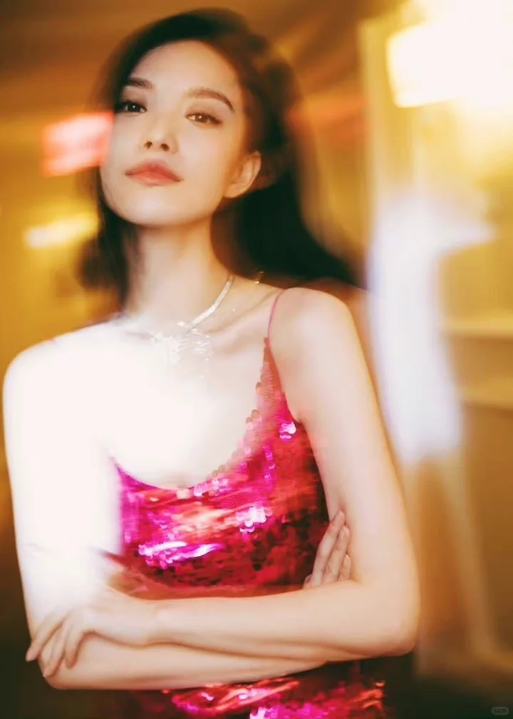 倪妮 | 风情万种 媚而不妖 ，很有氛围感