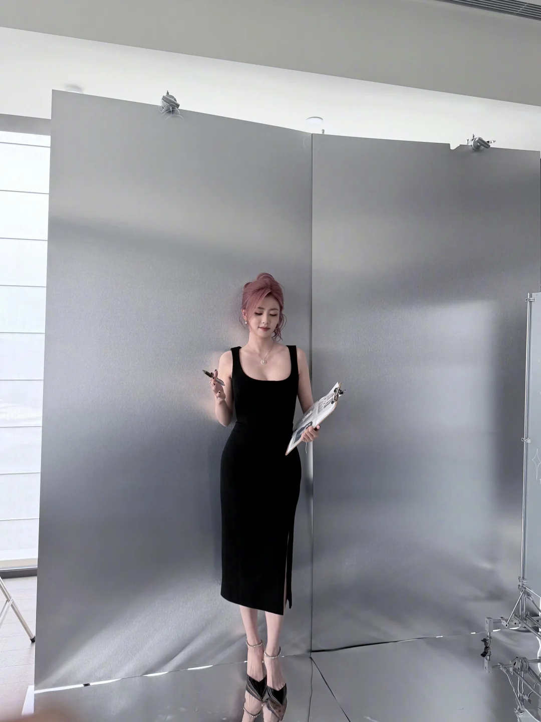 壁纸 | 白鹿粉发🎀🎀又御又甜白梦妍