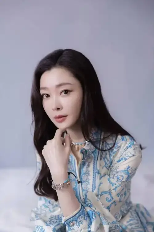 宋轶以为她是“旗袍美人”她偏是演技派狠人