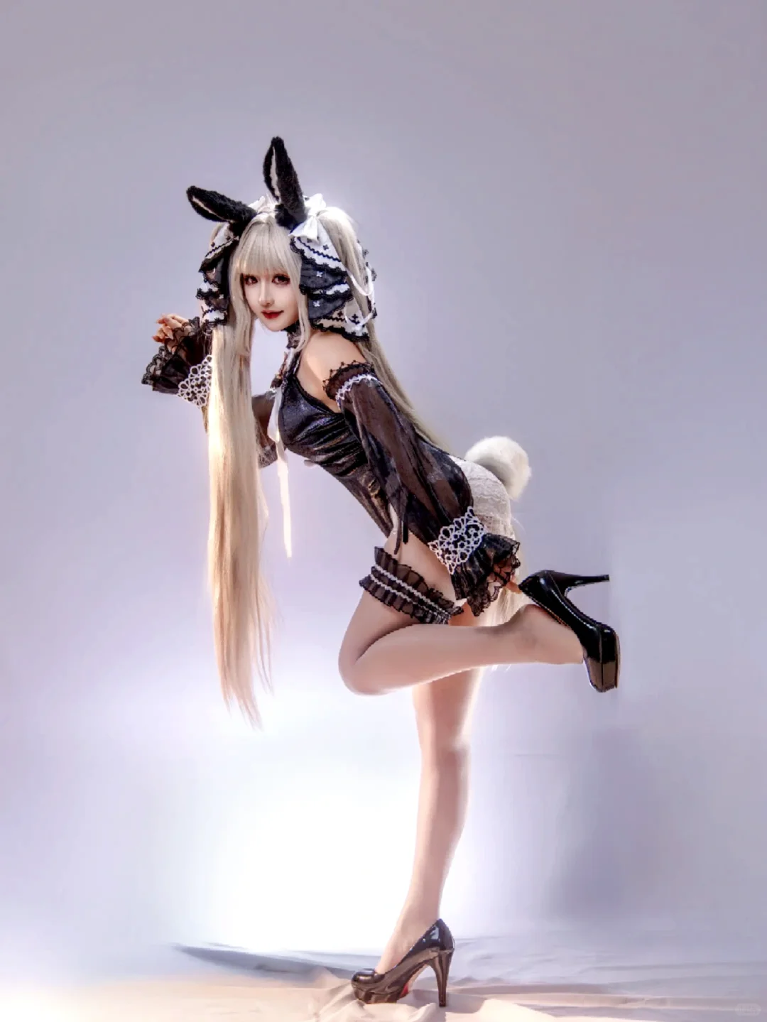 ✨ 人间尤物实锤！发光玉腿杀！🐰💖