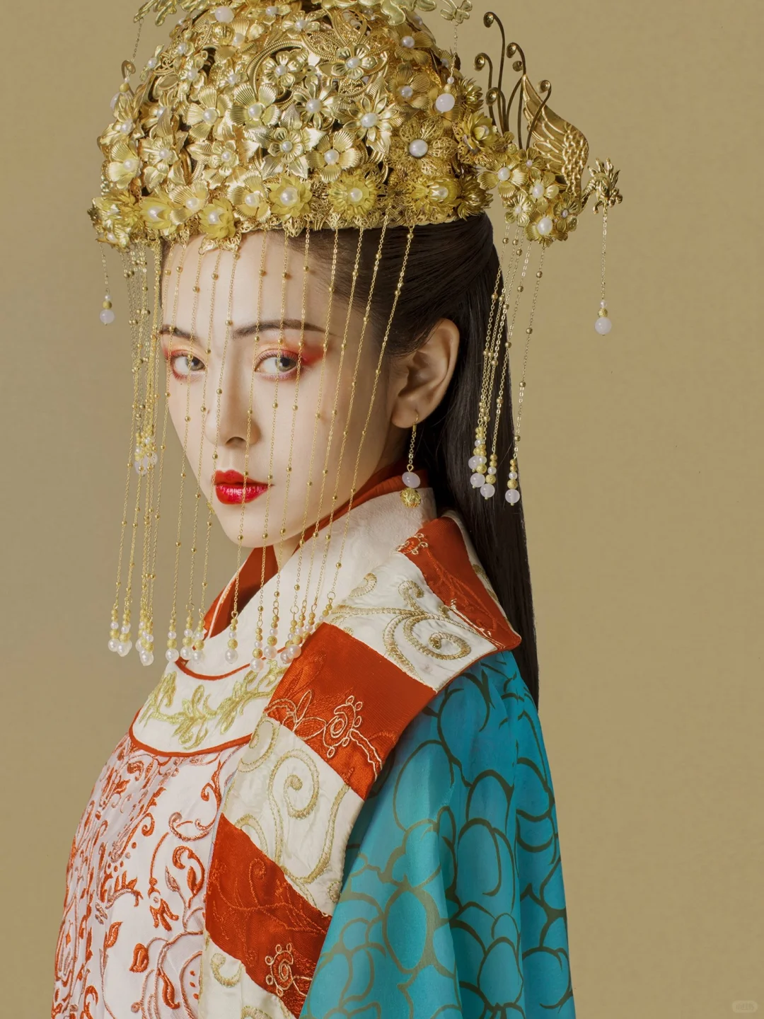 高贵感十足的皇后娘娘惊艳来袭|古风写真