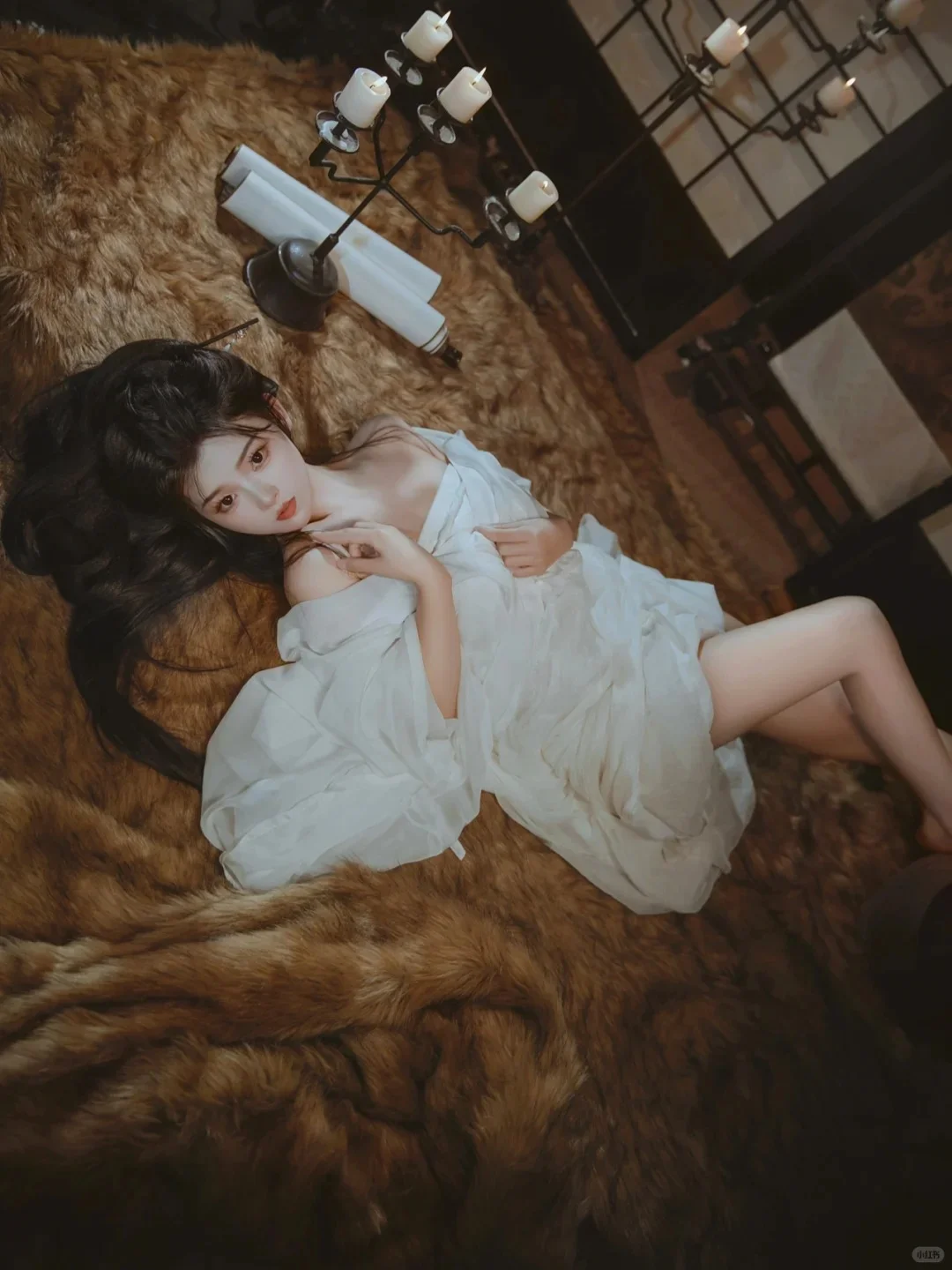 纯欲氛围拉满的室内小唯写真！谁能拒绝？