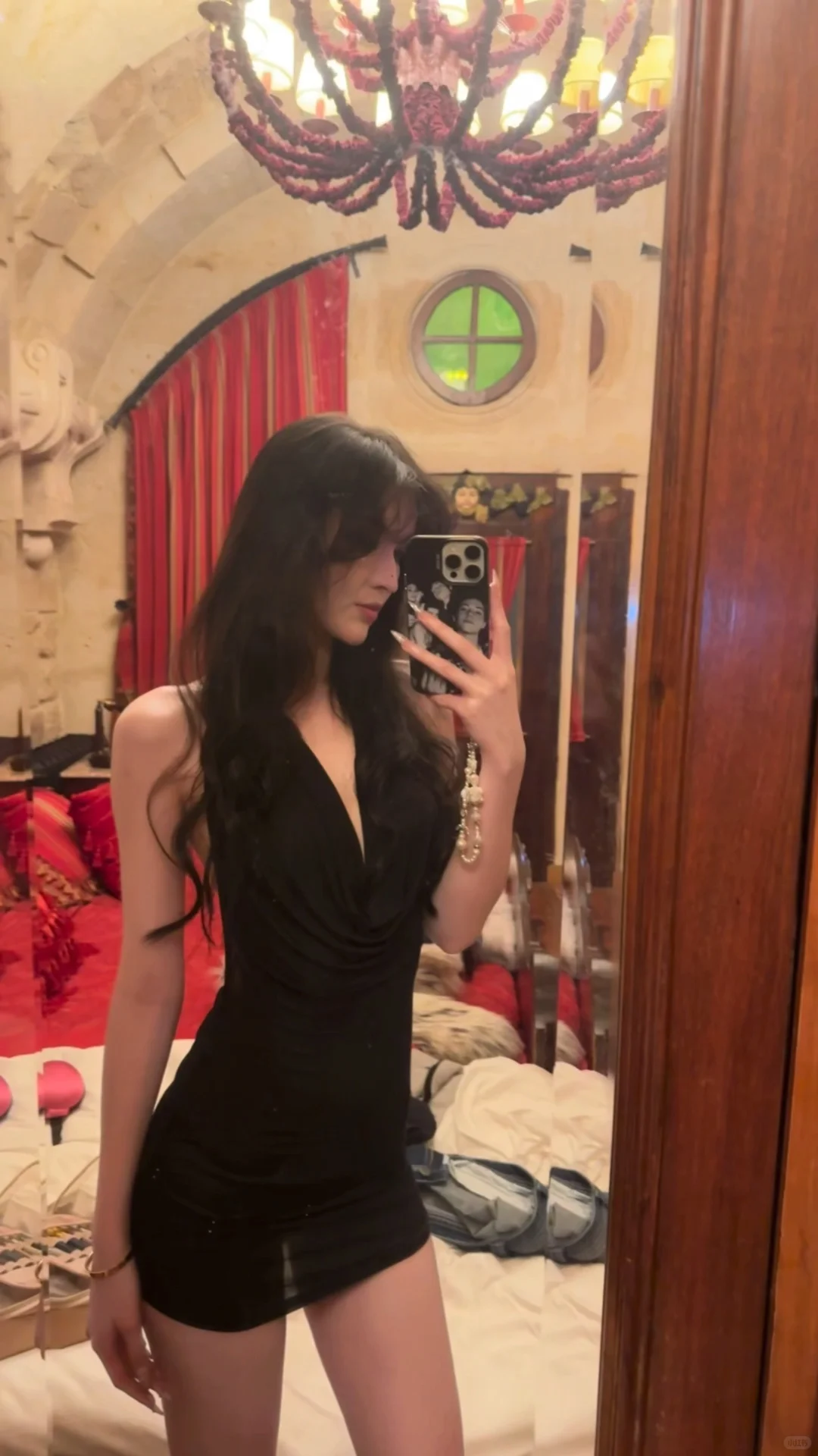 就知道你喜欢姐姐..