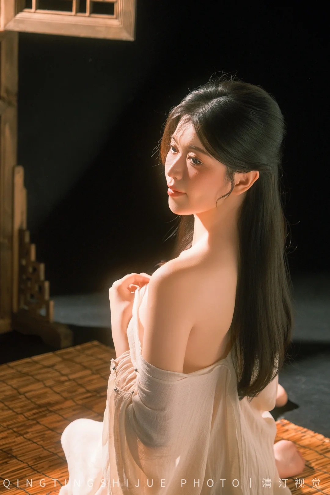 新中式轻私房 温柔与妩媚并存